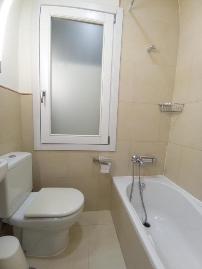 Apartamento Spinola Home Севиля Екстериор снимка