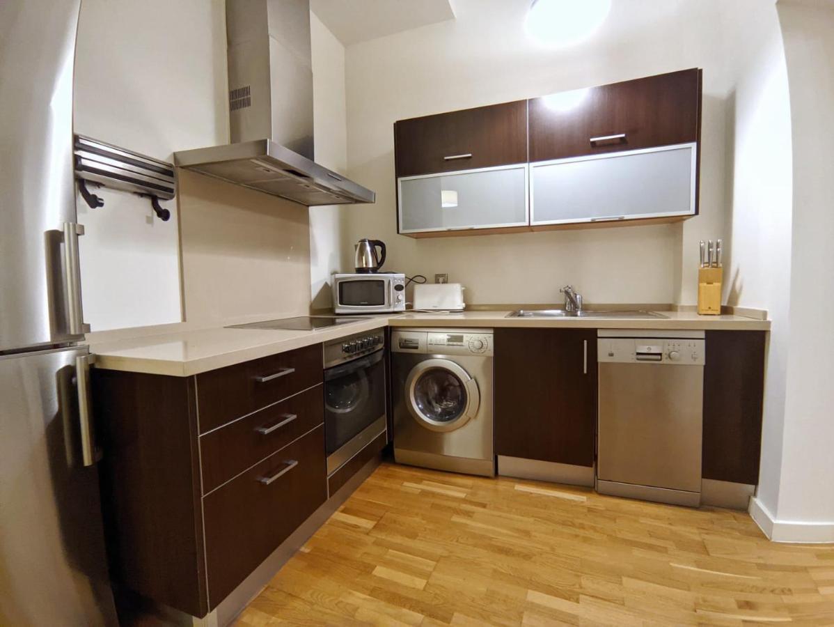Apartamento Spinola Home Севиля Екстериор снимка