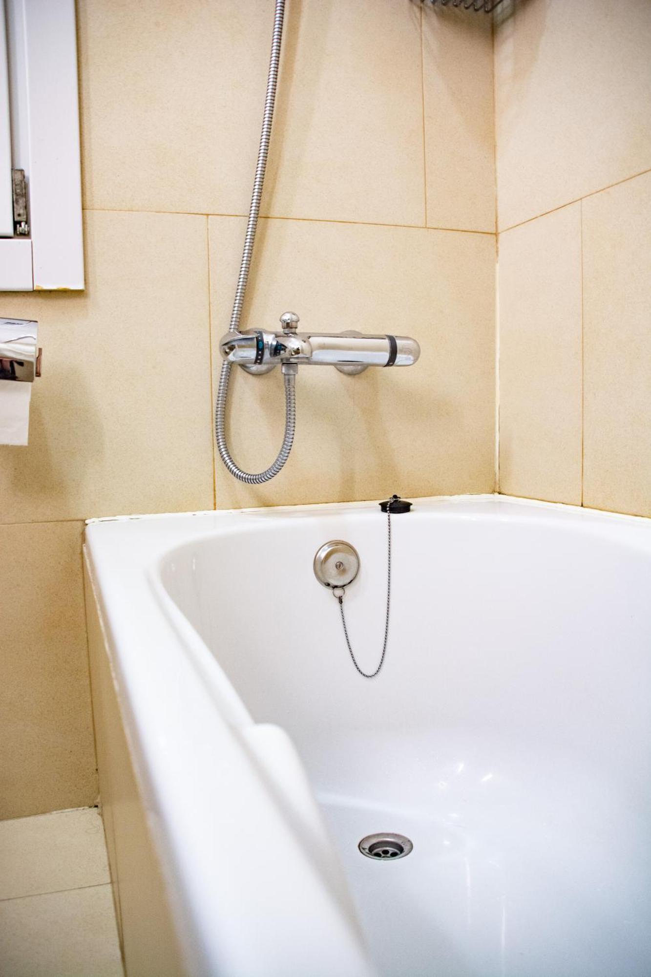 Apartamento Spinola Home Севиля Екстериор снимка